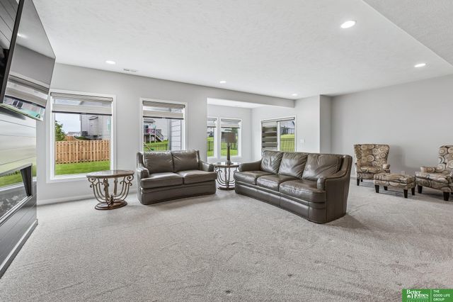 19907 Cottonwood Street, Gretna, NE 68028