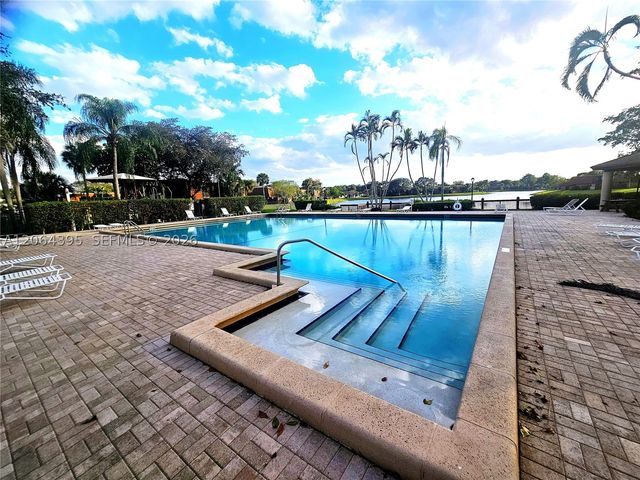 1201 SW 120th Way, Davie, FL 33325