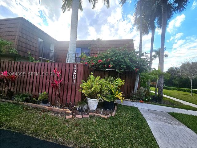 1201 SW 120th Way, Davie, FL 33325