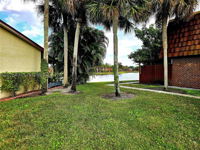 1201 SW 120th Way, Davie, FL 33325