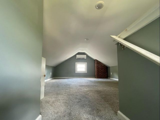 916 Miller Avenue, Columbus, OH 43206