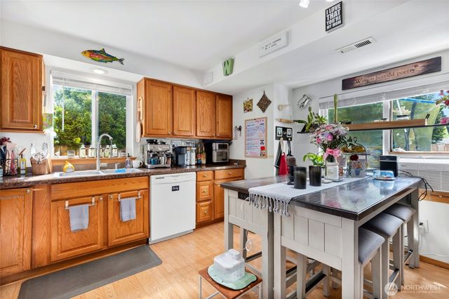 7511 59th Drive NE, Marysville, WA 98270