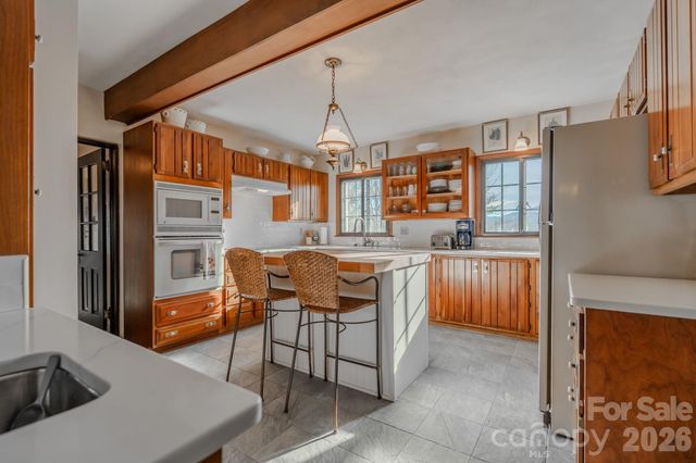 130 Stone Ridge Lane, Tryon, NC 28782