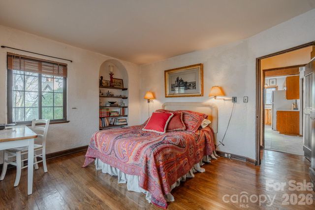 130 Stone Ridge Lane, Tryon, NC 28782