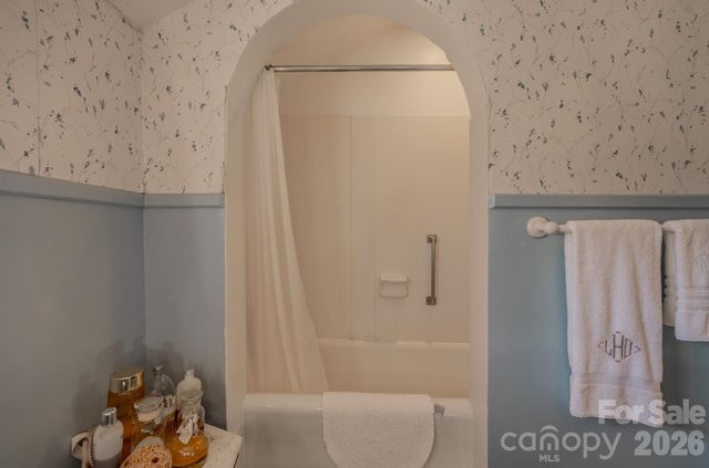 130 Stone Ridge Lane, Tryon, NC 28782