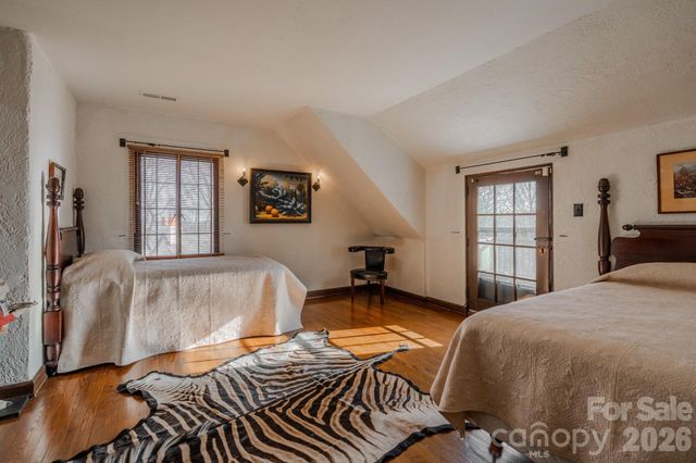 130 Stone Ridge Lane, Tryon, NC 28782