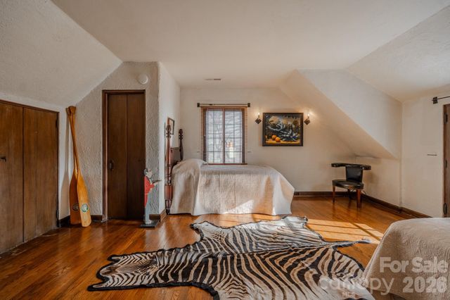 130 Stone Ridge Lane, Tryon, NC 28782