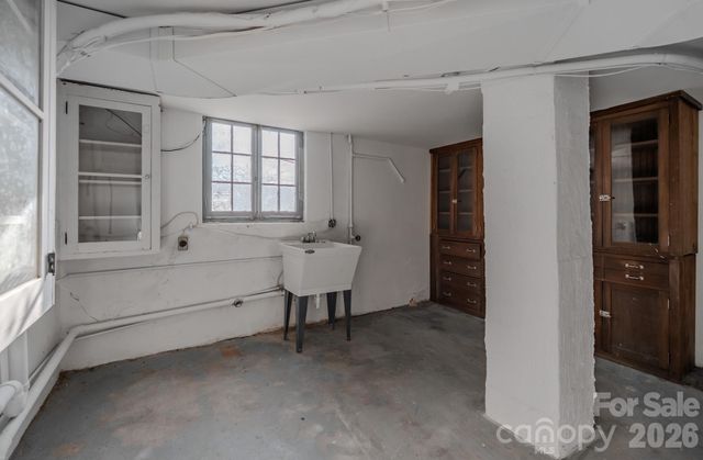 130 Stone Ridge Lane, Tryon, NC 28782