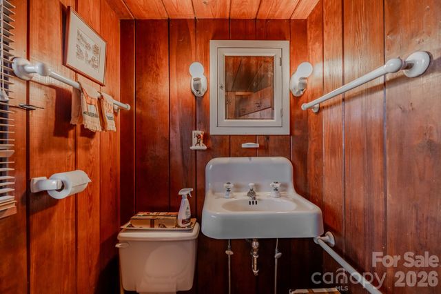 130 Stone Ridge Lane, Tryon, NC 28782