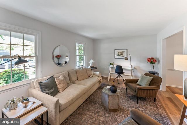 4863 COVE RD, Fairfax, VA 22032