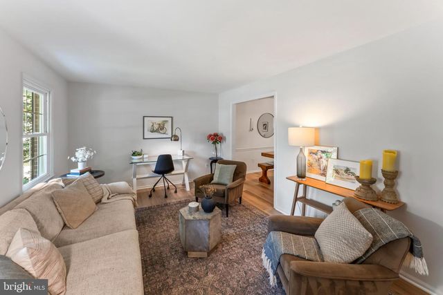 4863 COVE RD, Fairfax, VA 22032