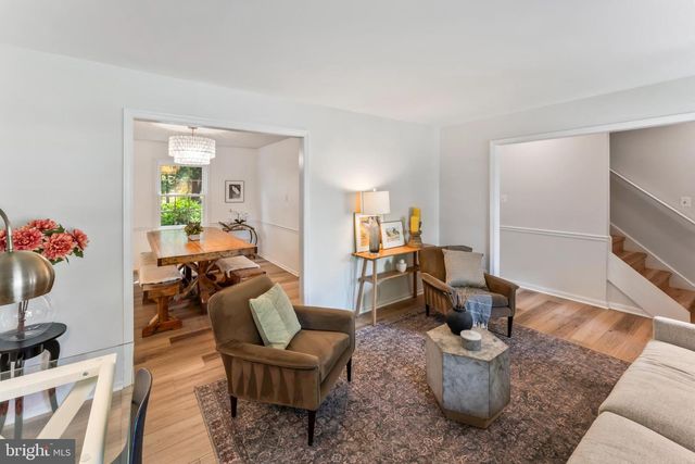 4863 COVE RD, Fairfax, VA 22032