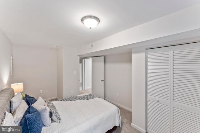 4863 COVE RD, Fairfax, VA 22032