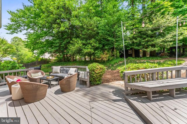 4863 COVE RD, Fairfax, VA 22032