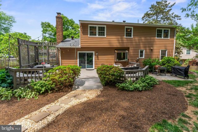 4863 COVE RD, Fairfax, VA 22032
