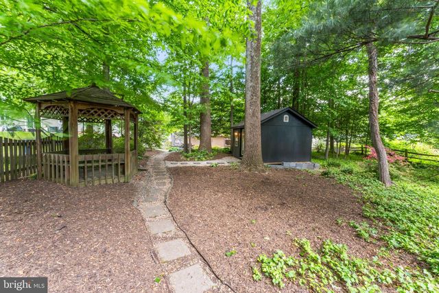 4863 COVE RD, Fairfax, VA 22032