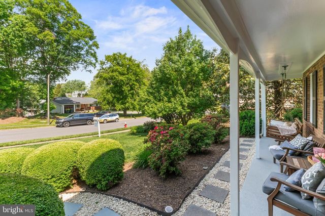 4863 COVE RD, Fairfax, VA 22032