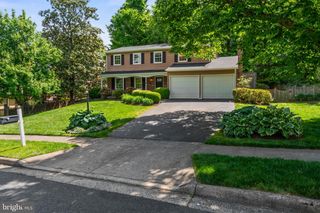 4863 COVE RD, Fairfax, VA 22032