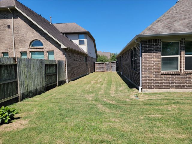 5803 Nowlands Run Lane, Sugar Land, TX 77479