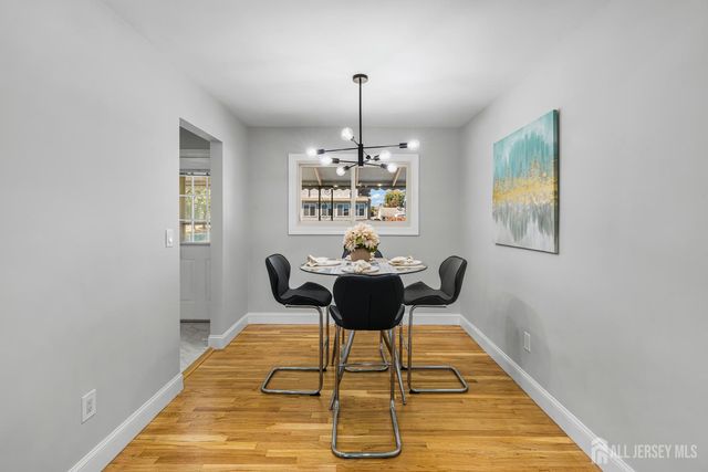 68 Elliot Place, Edison, NJ 08817