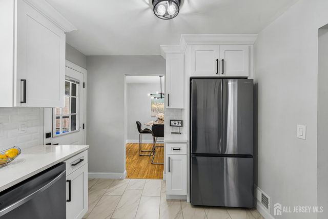 68 Elliot Place, Edison, NJ 08817