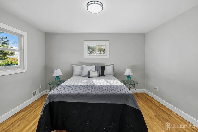 68 Elliot Place, Edison, NJ 08817