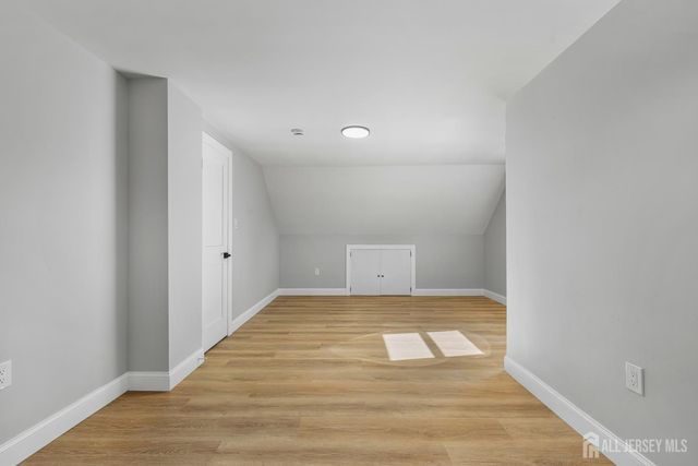 68 Elliot Place, Edison, NJ 08817