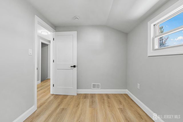 68 Elliot Place, Edison, NJ 08817