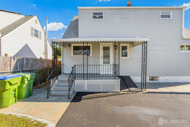 68 Elliot Place, Edison, NJ 08817