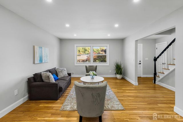 68 Elliot Place, Edison, NJ 08817