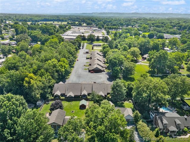 620 W Utica Street 11, Sellersburg, IN 47172