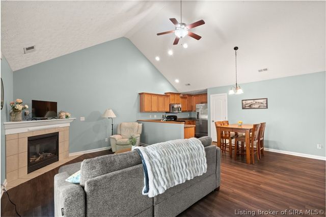 620 W Utica Street 11, Sellersburg, IN 47172