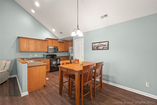 620 W Utica Street 11, Sellersburg, IN 47172