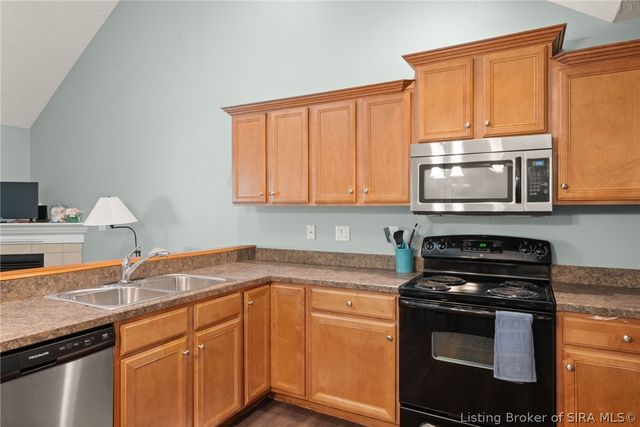 620 W Utica Street 11, Sellersburg, IN 47172