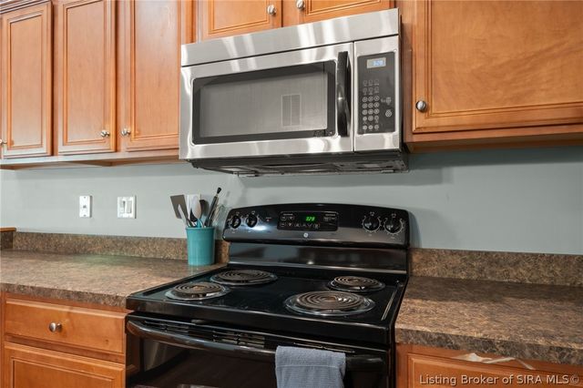 620 W Utica Street 11, Sellersburg, IN 47172