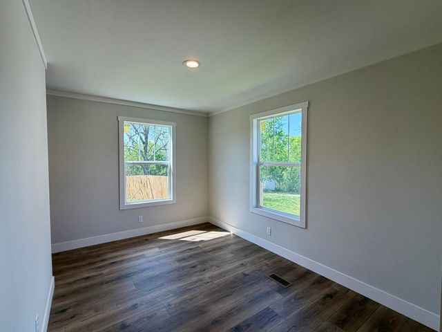271 W Walnut Street, Mount Olivet, KY 41064