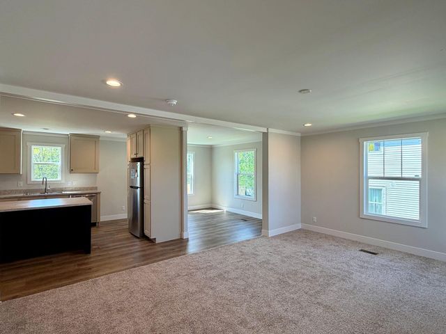 271 W Walnut Street, Mount Olivet, KY 41064