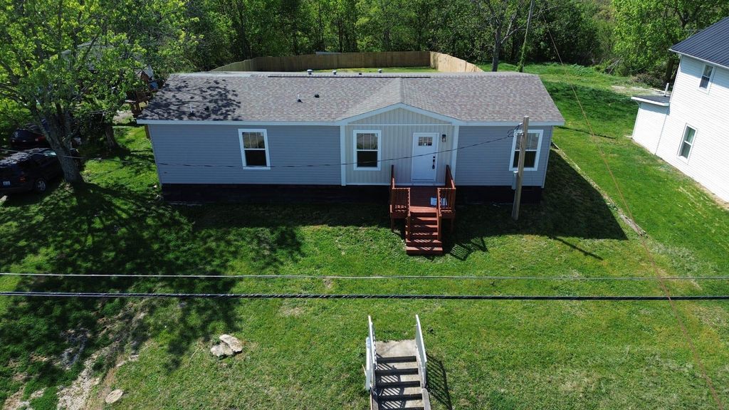 271 W Walnut Street, Mount Olivet, KY 41064