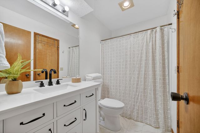 157 52nd Street, West Des Moines, IA 50265
