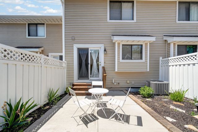 157 52nd Street, West Des Moines, IA 50265
