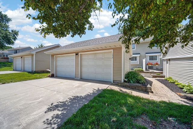 157 52nd Street, West Des Moines, IA 50265