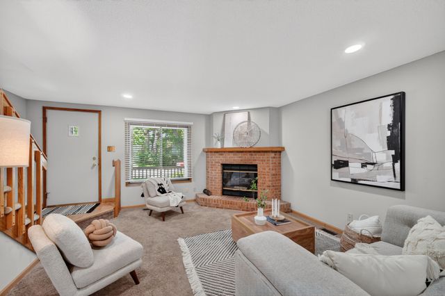 157 52nd Street, West Des Moines, IA 50265
