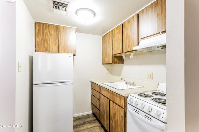 9230 N 6TH Street 6, Phoenix, AZ 85020