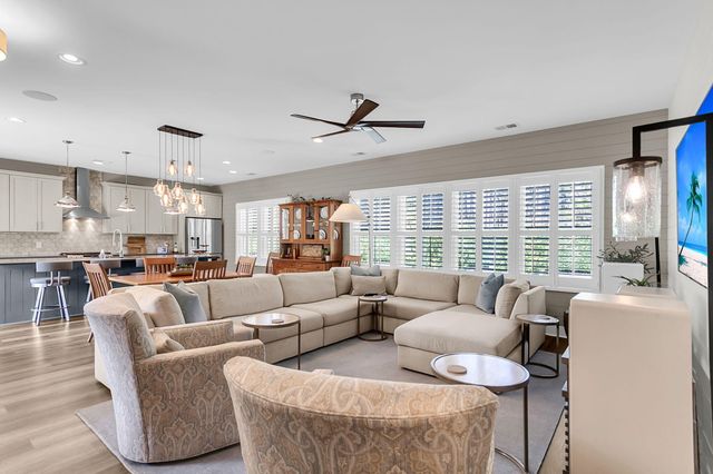 310 New Leaf Loop, Summerville, SC 29486