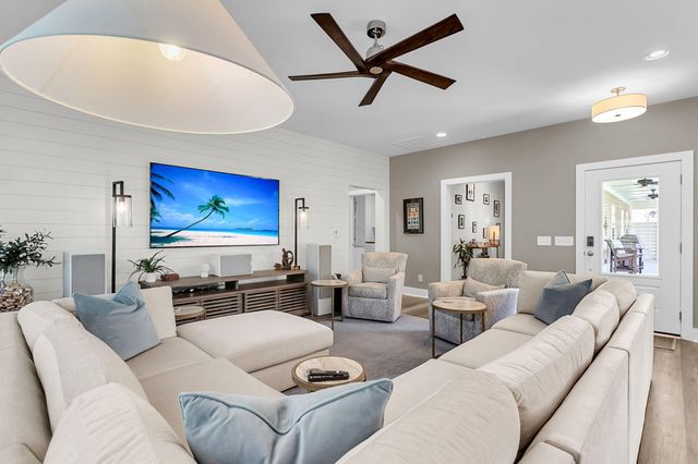 310 New Leaf Loop, Summerville, SC 29486