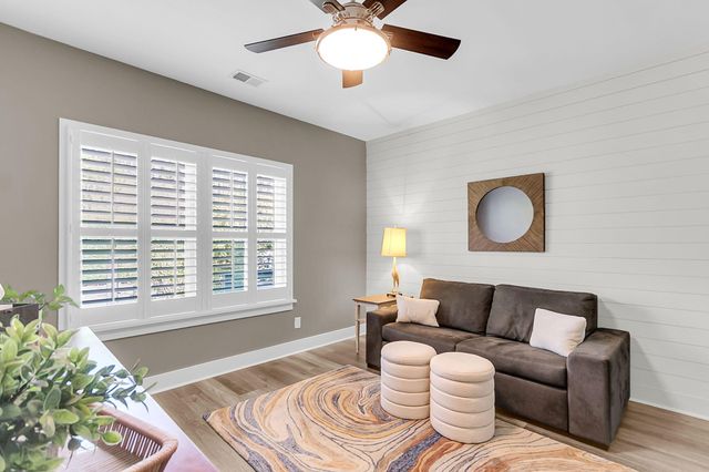 310 New Leaf Loop, Summerville, SC 29486