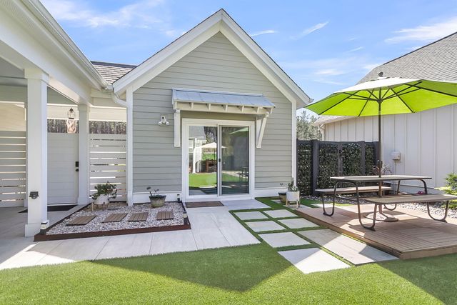 310 New Leaf Loop, Summerville, SC 29486