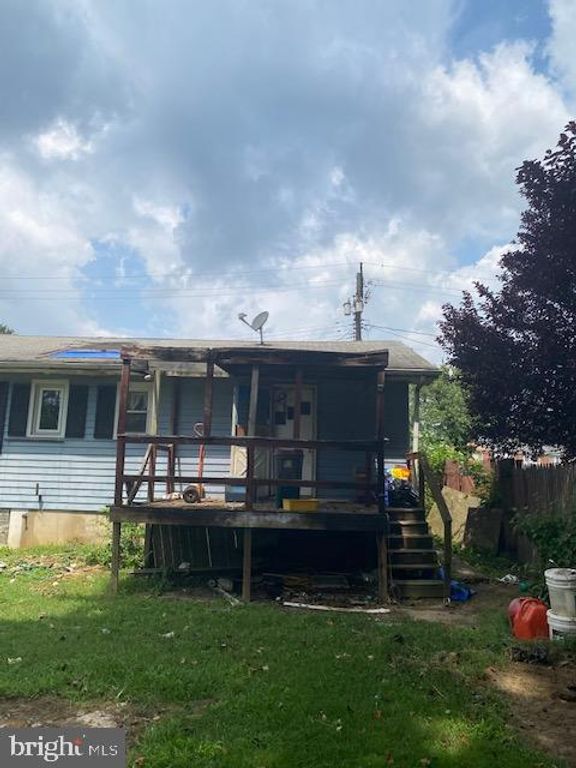 1711 WOODLAND DR, Baltimore, MD 21222