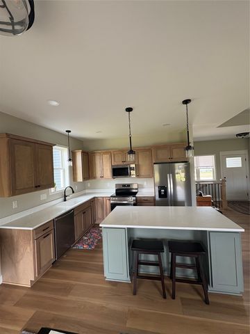 2123 Ketelsen Drive, Ames, IA 50010