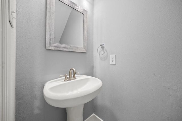 4500 Upland Circle Drive, Conroe, TX 77303